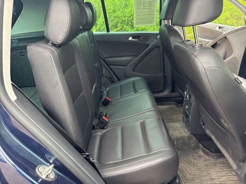 Used 2012 Volkswagen Tiguan S AWD/4WD image 10