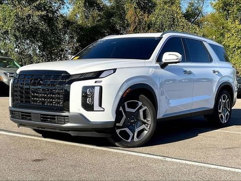 Used 2025 Hyundai Palisade SEL image 2