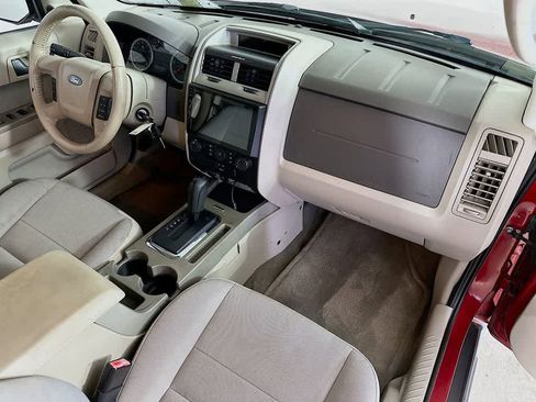 Used 2011 Ford Escape XLT image 29