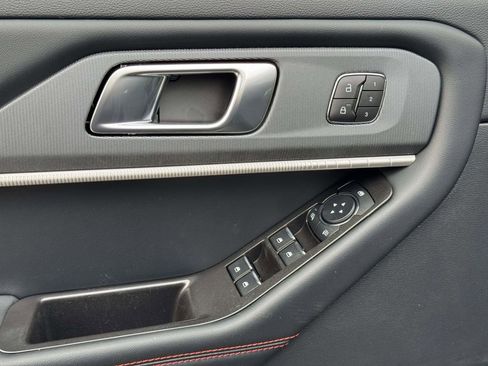 New 2026 Ford Explorer ST-Line w/ ST-Line Street Pack image 17