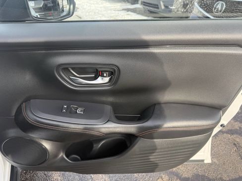 Used 2025 Honda HR-V Sport image 24