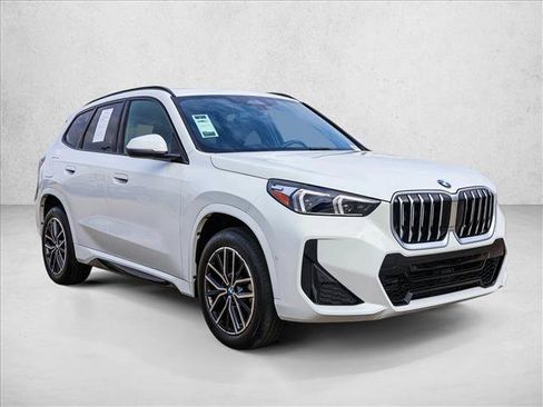 Used 2026 BMW X1 xDrive28i AWD/4WD image 3