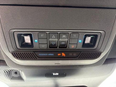 Used 2025 Ford Explorer Platinum w/ Ultimate Package image 29