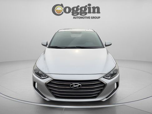 Used 2017 Hyundai Elantra Limited w/ Limited Tech Package 04 image 7