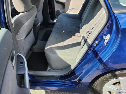 Used 2011 Toyota Prius One image 32