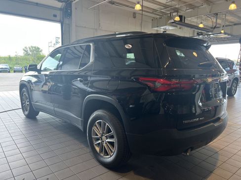 Used 2023 Chevrolet Traverse LT AWD/4WD image 5