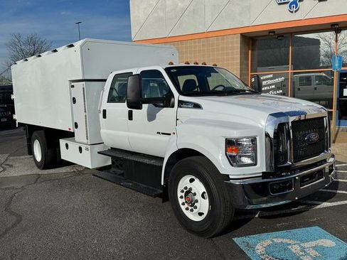 New 2026 Ford F750 2WD Crew Cab Super Duty image 3