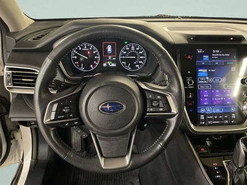 Used 2022 Subaru Outback Limited image 17