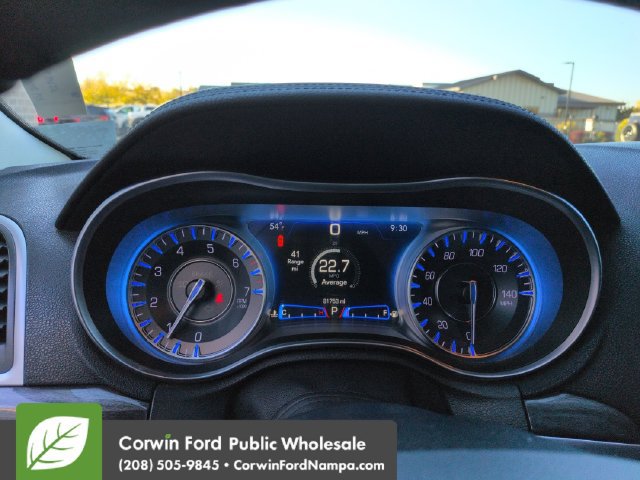 Used 2019 Chrysler 300 Touring RWD image 15