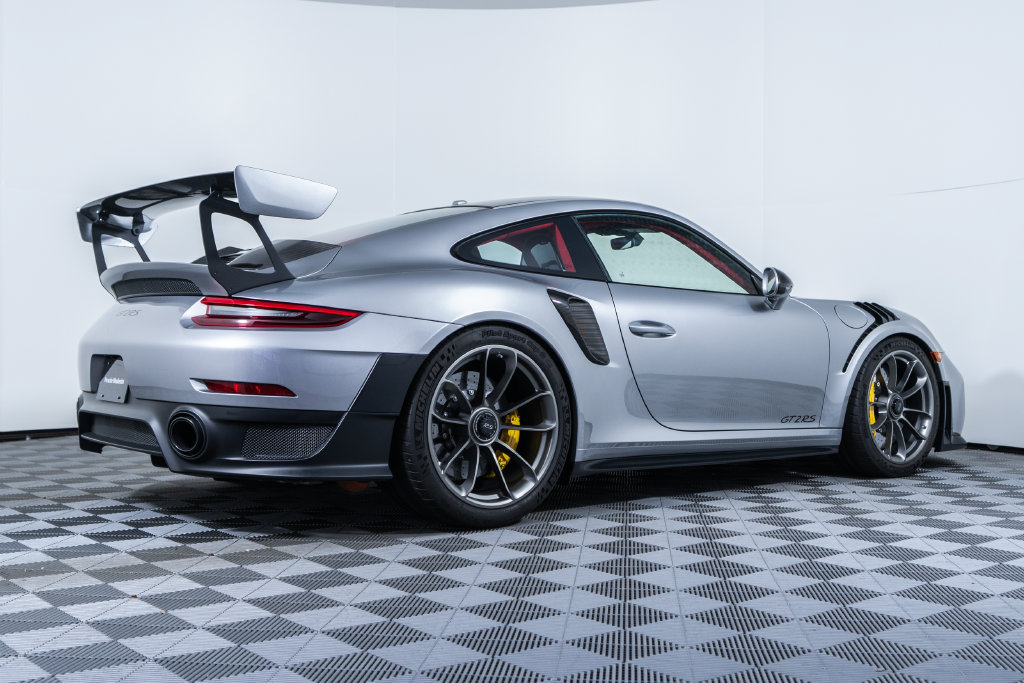 Certified 2018 Porsche 911 GT2 RS RWD image 7