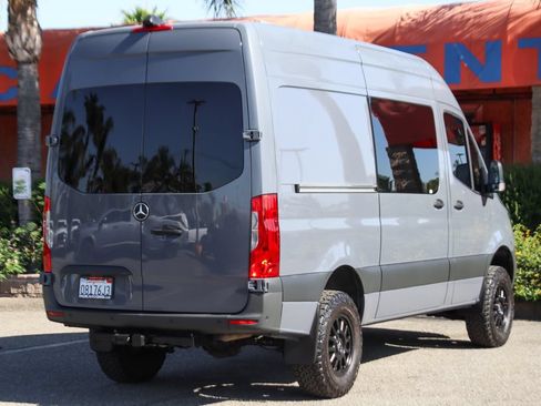Used 2021 Mercedes-Benz Sprinter 2500 image 12