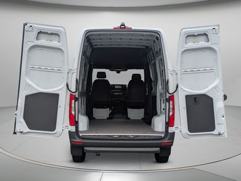 New 2026 Mercedes-Benz Sprinter 2500 image 11