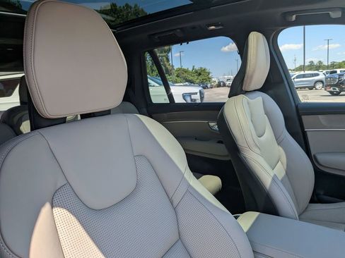 Used 2026 Volvo XC90 B5 Ultra AWD/4WD image 30