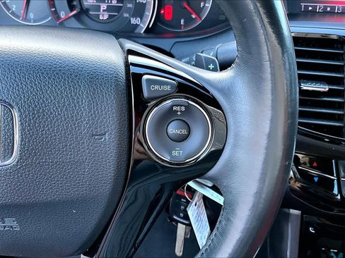 Used 2016 Honda Accord Sport image 22