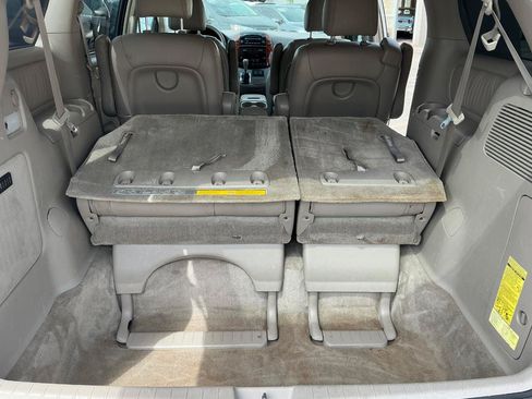 Used 2006 Toyota Sienna XLE w/ XLE Pkg 5 FWD image 14
