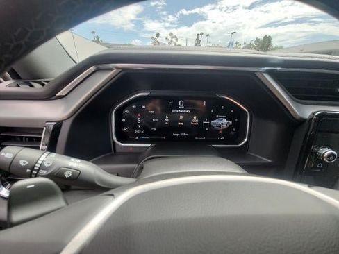 Used 2026 GMC Sierra 1500 Denali w/ Denali Reserve Package AWD/4WD image 11