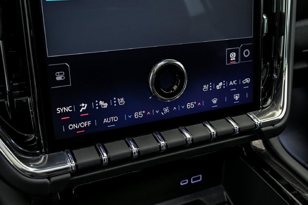 New 2027 GMC Yukon XL Elevation w/ Elevation Premium Package AWD/4WD image 18