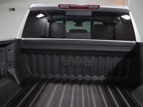 Used 2022 GMC Sierra 1500 Elevation w/ Elevation Premium Package image 32