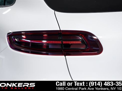 Used 2016 Porsche Macan Turbo AWD/4WD image 57