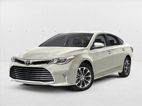 Used 2017 Toyota Avalon XLE Premium image 1