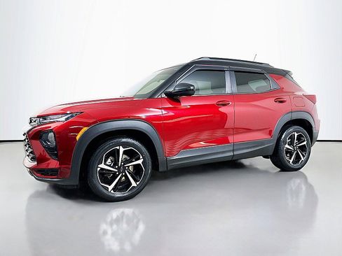 Used 2022 Chevrolet TrailBlazer RS w/ Technology Package image 3