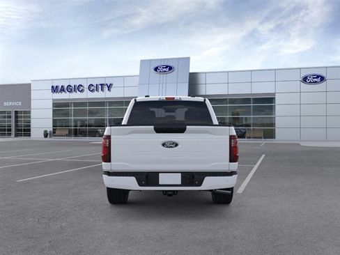 New 2026 Ford F150 XLT w/ XLT Black Appearance Package AWD/4WD image 5