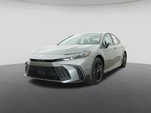 New 2026 Toyota Camry SE image 32