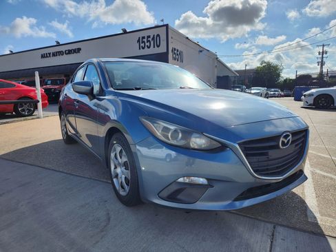 Used 2016 MAZDA MAZDA3 i Sport FWD image 4