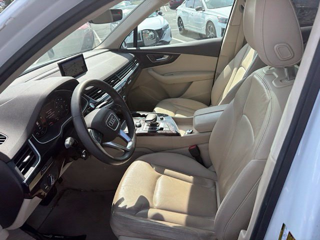 Used 2017 Audi Q7 3.0T Premium Plus AWD/4WD image 14