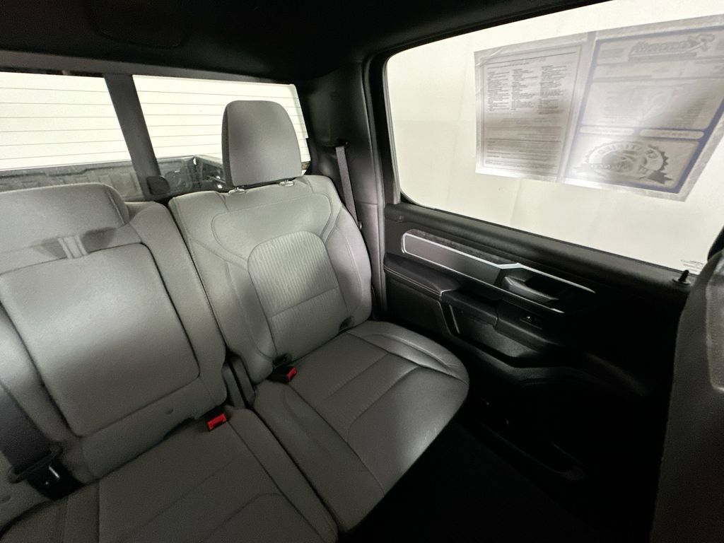 Used 2023 RAM 1500 Big Horn AWD/4WD image 14