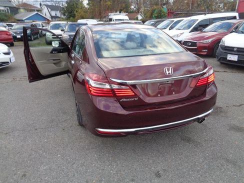Used 2016 Honda Accord LX image 17