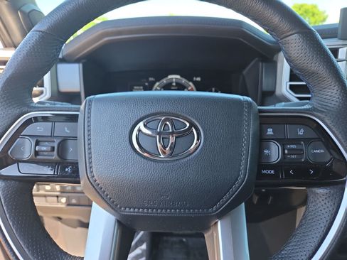 Used 2023 Toyota Tundra Platinum AWD/4WD image 23