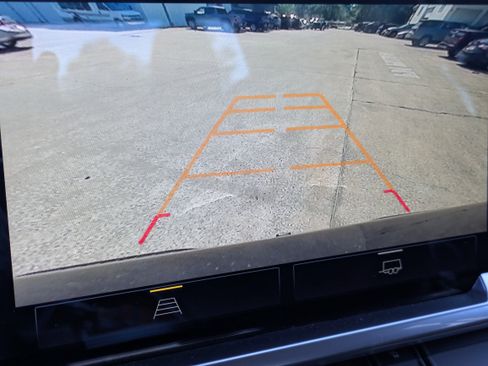 Used 2022 Chevrolet Silverado 1500 LT image 11