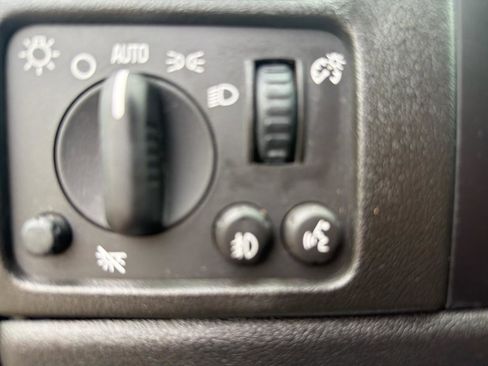 Used 2012 Chevrolet Colorado LT AWD/4WD image 17