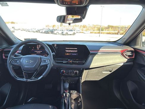 Used 2024 Chevrolet TrailBlazer RS image 26