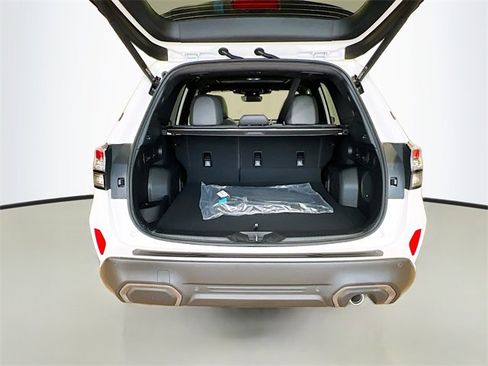 New 2025 Subaru Forester Limited image 29