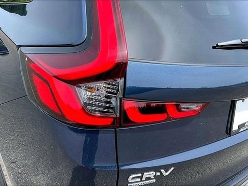 Certified 2025 Honda CR-V Sport-L image 22