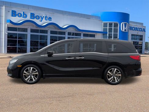 Certified 2023 Honda Odyssey Touring image 6