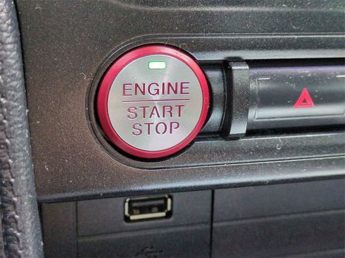 Used 2020 Ford Mustang Coupe image 25