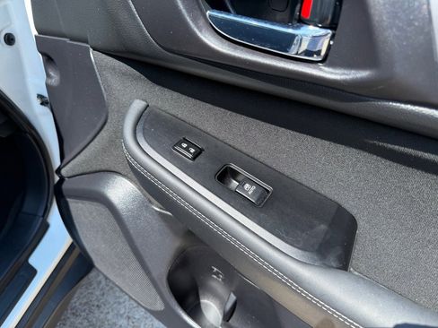 Used 2019 Subaru Outback 2.5i Premium image 18