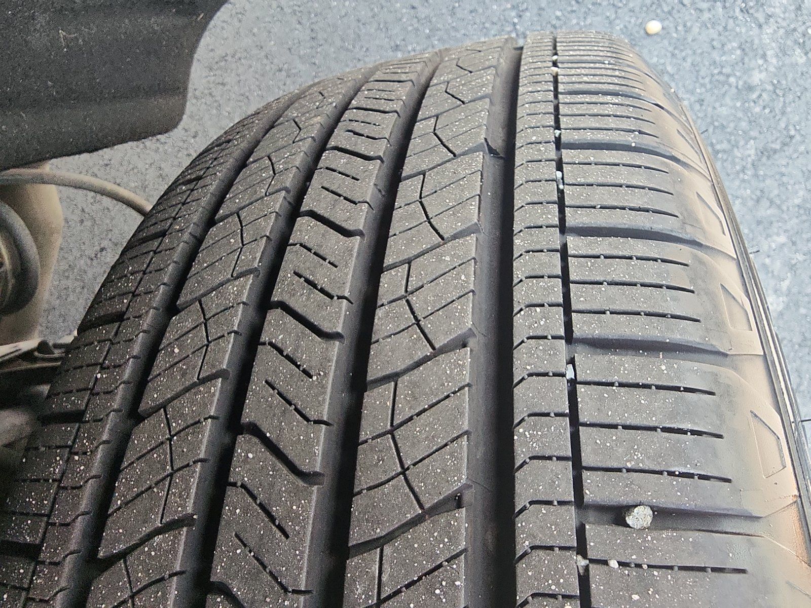 Used 2024 Honda Pilot EX-L image 10