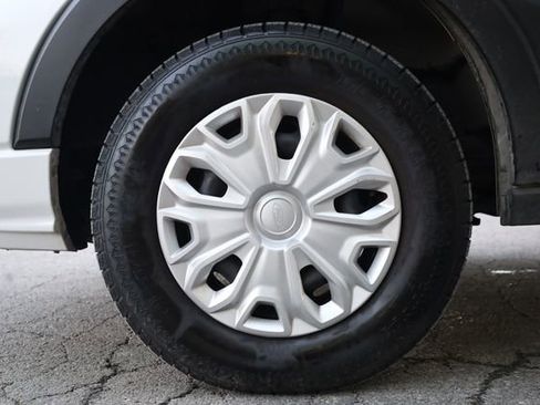 Used 2023 Ford Transit 350 XLT image 9