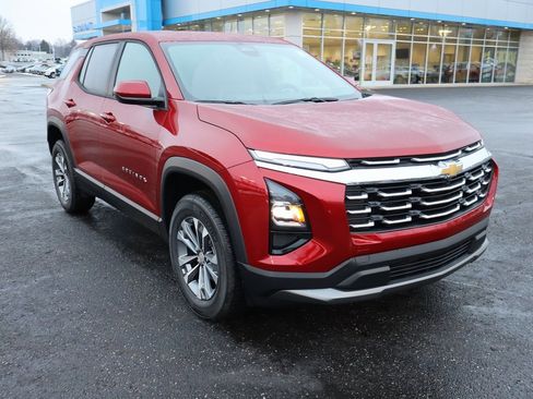 New 2026 Chevrolet Equinox LT w/ Convenience Package II image 2