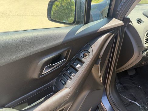 Used 2018 Chevrolet Trax LS AWD/4WD image 10