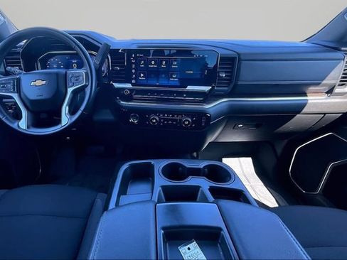 Used 2023 Chevrolet Silverado 1500 LT AWD/4WD image 14