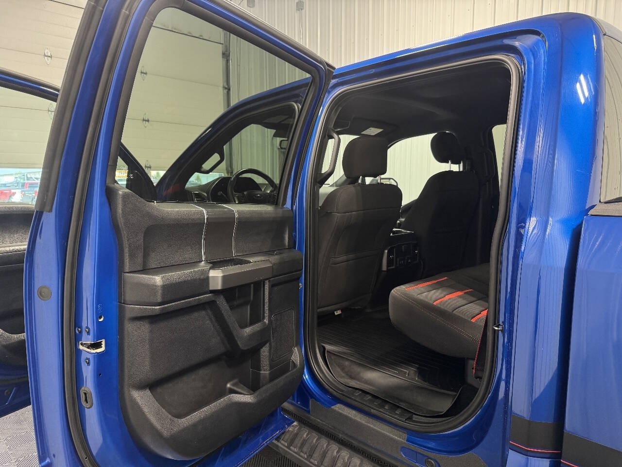 Used 2017 Ford F150 XLT w/ Equipment Group 302A Luxury AWD/4WD image 13