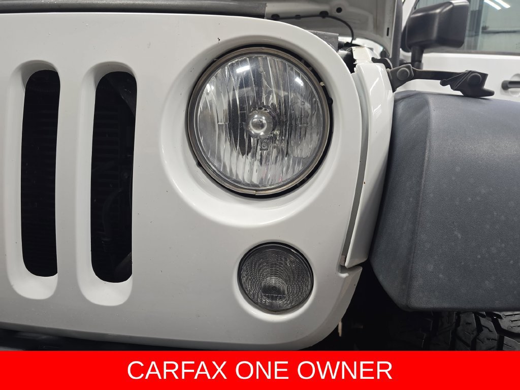 Used 2015 Jeep Wrangler Sport w/ Quick Order Package 24S AWD/4WD image 28