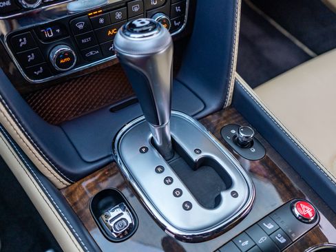 Used 2014 Bentley Continental GT V8 S image 25