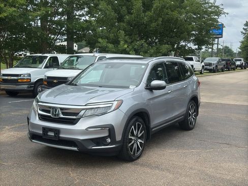Used 2021 Honda Pilot Touring image 3