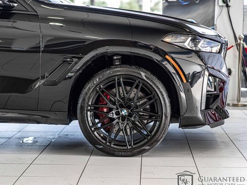 Used 2025 BMW X6 M Competition w/ Executive Package image 11